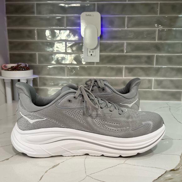 Hoka Clifton 10 Running Shoes. Men’s Size 9.5D Color Gray - Picture 7 of 9